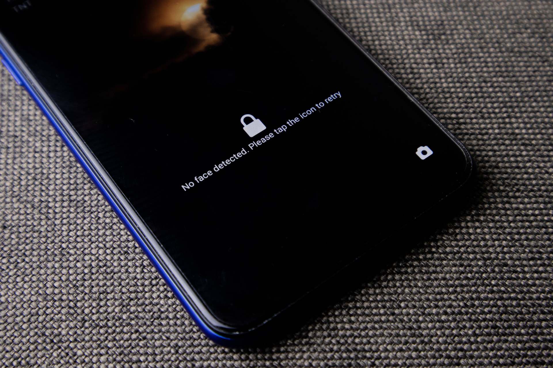 การใช้สมาร์ทโฟนในสภาพแวดล้อมทำงานจริง mobile lock screen